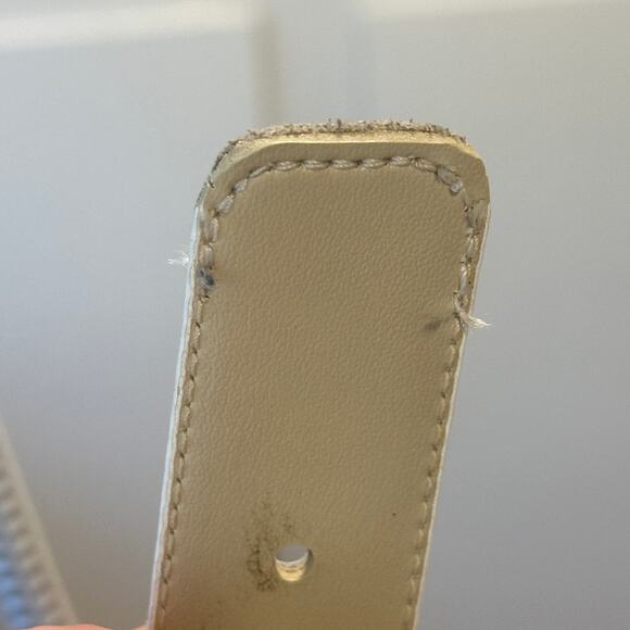 Vintage Liz Claiborne Large Fullgrain Leather Semi Aniline Ivory Gold Belt - Picture 4 of 6